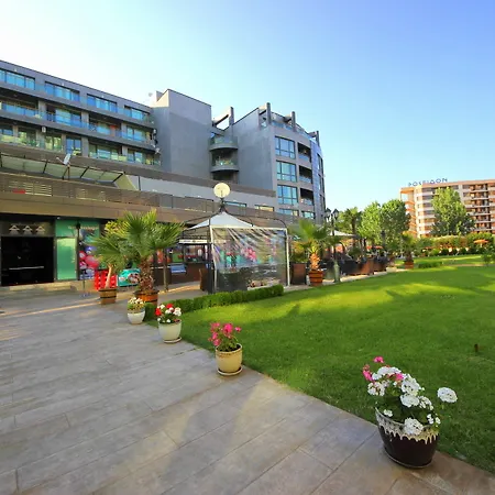 Menada Sunny Plaza Apartman *