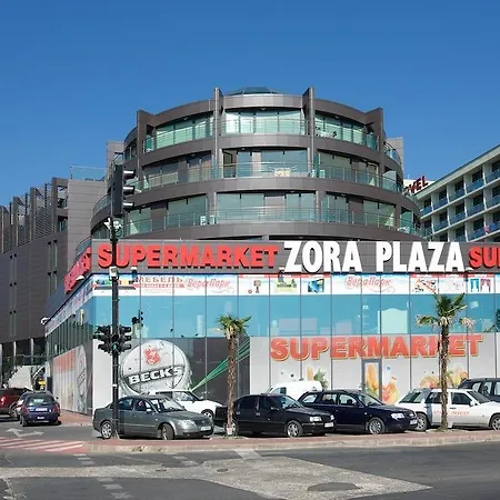 Menada Sunny Plaza Apartment *